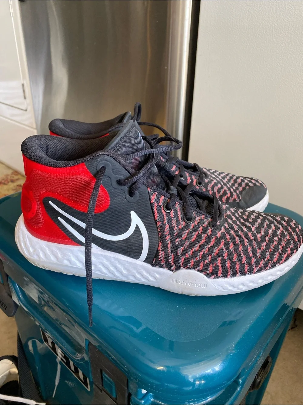 Nike KD Trey 5 VIII 'Bred' sneakers